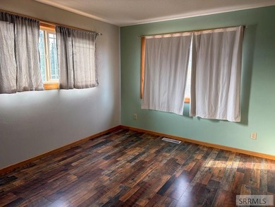 Back on the market at no fault to the seller. This comfortable 1 - photo 23