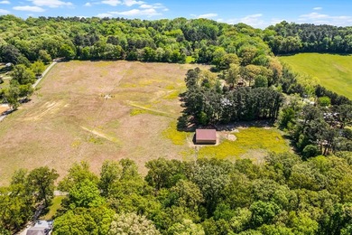 This property is Lake Life meets Farm Life! WALKING DISTANCE to - photo 23