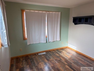 Back on the market at no fault to the seller. This comfortable 1 - photo 24