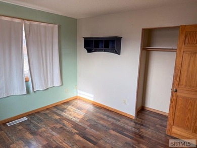 Back on the market at no fault to the seller. This comfortable 1 - photo 25