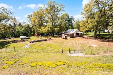 This property is Lake Life meets Farm Life! WALKING DISTANCE to - photo 31