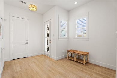 Welcome to Sea View, an elevated coastal sanctuary in the - photo 32