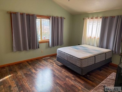 Back on the market at no fault to the seller. This comfortable 1 - photo 33