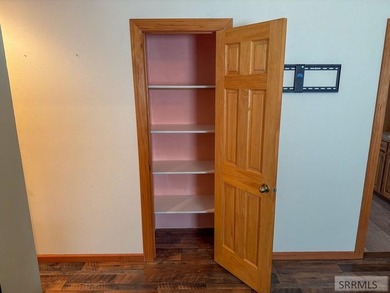 Back on the market at no fault to the seller. This comfortable 1 - photo 40