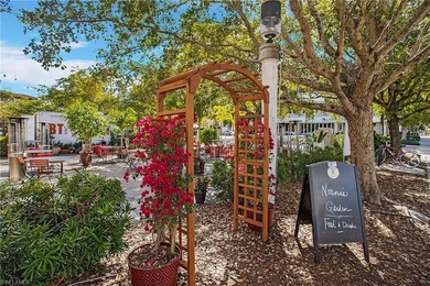 Rare opportunity to own a fully renovated, luxurious townhome in - photo 50