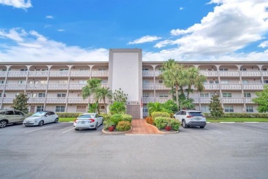 Lake Condo For Sale in Coconut Creek, Florida