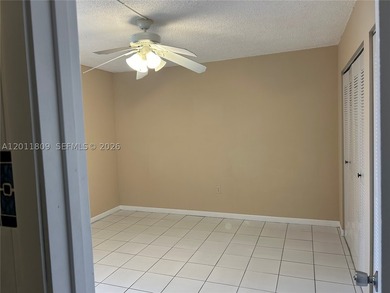 Beautiful 2bed/2bath apartment with excellent location, close to - photo 12