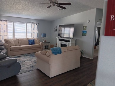 **MOTIVATED SELLERS! Now offered at $126,900, this beautifully - photo 17
