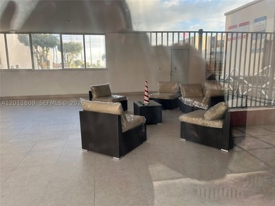 Beautiful 2bed/2bath apartment with excellent location, close to - photo 21