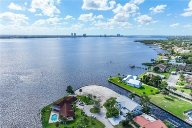 Caloosahatchee River Lot For Sale in North Fort Myers Florida