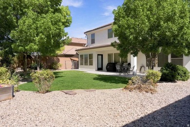 This is the home you have been waiting for, freshly renovated - photo 45