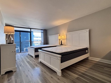 Like-new and fully remodeled, this beautifully updated condo is - photo 6