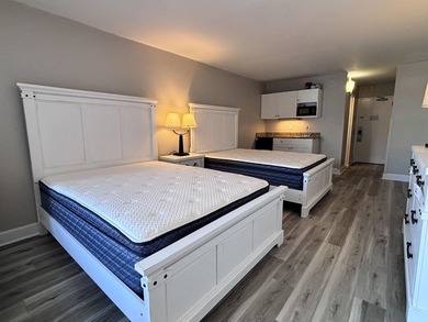 Like-new and fully remodeled, this beautifully updated condo is - photo 9
