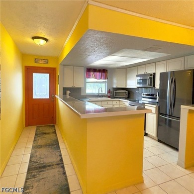 Waterfront Condo with Gulf Access. Welcome to this 55+ Aged - photo 4