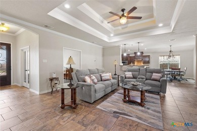 Welcome to the wonderful neighborhood of Onion Creek! The home - photo 5