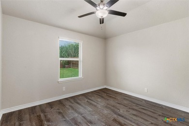 Welcome to the wonderful neighborhood of Onion Creek! The home - photo 10