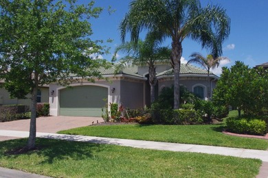 Upgraded Coastal Collection Admiral model single-family home in - photo 1
