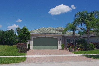 Upgraded Coastal Collection Admiral model single-family home in - photo 2