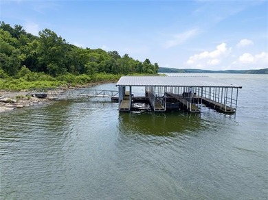 BUYER HAS THE OPTION TO PURCHASE 1 OR 2 PRIVATE BOAT SLIPS - photo 9