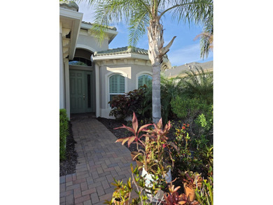 Upgraded Coastal Collection Admiral model single-family home in - photo 9