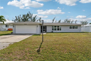 Cape Coral Lakes Area Home For Sale in Cape Coral Florida
