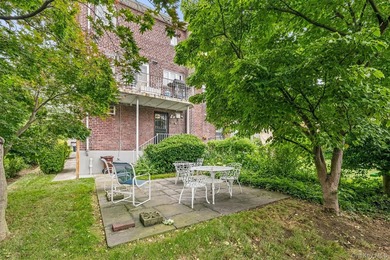 Welcome to 2324 Westervelt Avenue, located in the heart of the - photo 37