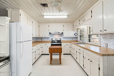 Once-in-a-lifetime opportunity to own an iconic commercial - photo 39