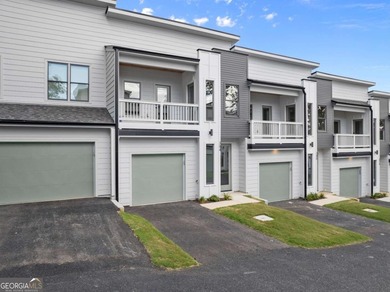 Lake Lanier Townhome/Townhouse For Sale in Gainesville Georgia