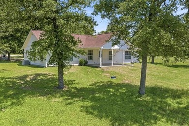 Escape to your own private slice of Southern Oklahoma with this - photo 1