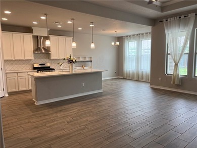 Move-In Ready Southside Home | 4 Bedrooms, 3 Baths | - photo 11
