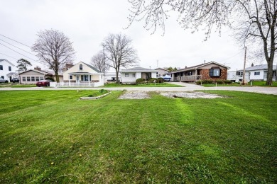 3BR |1.5BA | LAKE FRONTAGE | The price stated on this property - Lake Home Sale Pending in Fremont, Indiana