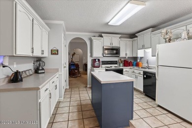 Lewisburg Schools!! Welcome to this charming 3-bedroom - photo 12