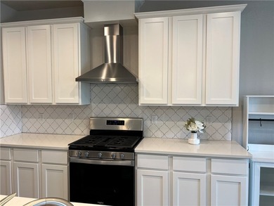 Move-In Ready Southside Home | 4 Bedrooms, 3 Baths | - photo 14