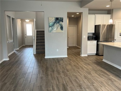 Move-In Ready Southside Home | 4 Bedrooms, 3 Baths | - photo 16
