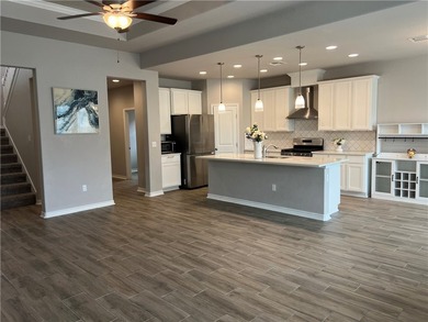 Move-In Ready Southside Home | 4 Bedrooms, 3 Baths | - photo 17