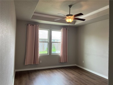 Move-In Ready Southside Home | 4 Bedrooms, 3 Baths | - photo 22