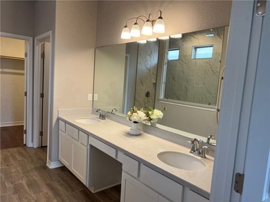 Move-In Ready Southside Home | 4 Bedrooms, 3 Baths | - photo 24