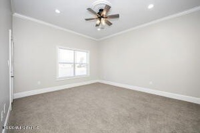 Beautiful Lakefront Townhome on Capri Place. The Desirable - photo 24