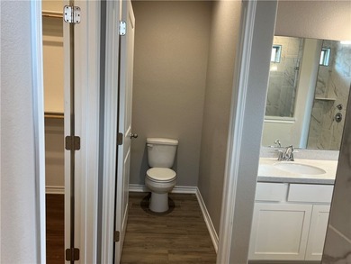 Move-In Ready Southside Home | 4 Bedrooms, 3 Baths | - photo 27