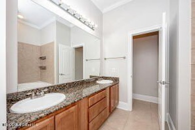 Beautiful Lakefront Townhome on Capri Place. The Desirable - photo 27