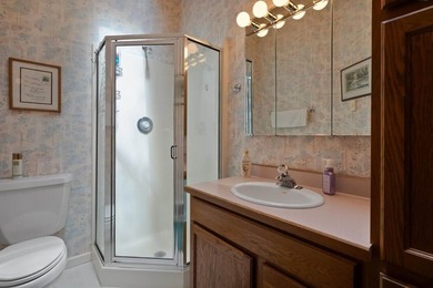 Just what you've been waiting for! Nestled along the - photo 28