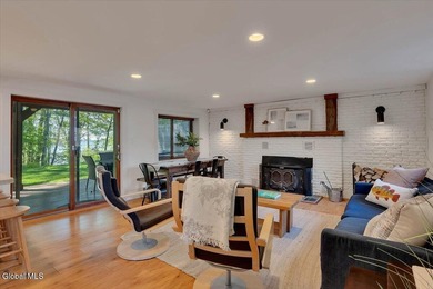 Welcome to year-round lake living on Great Sacandaga in this - photo 9