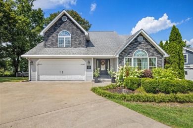 Lake Home For Sale in Lancaster, Kentucky