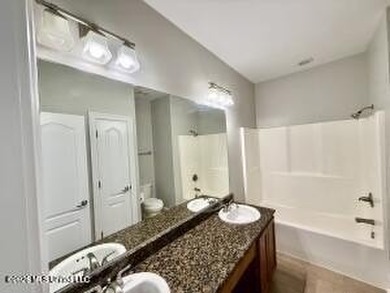 Beautiful Lakefront Townhome on Capri Place. The Desirable - photo 34