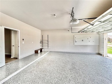 Move-In Ready Southside Home | 4 Bedrooms, 3 Baths | - photo 37