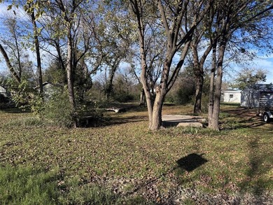 Lake Ray Roberts Lot For Sale in Valley View Texas