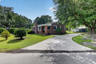 Conveniently located less than three miles from downtown - photo 2
