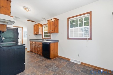Welcome to 26146 Shannon Hill Road in Caroline County! This - photo 3