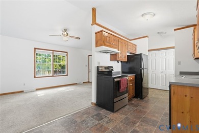 Welcome to 26146 Shannon Hill Road in Caroline County! This - photo 4