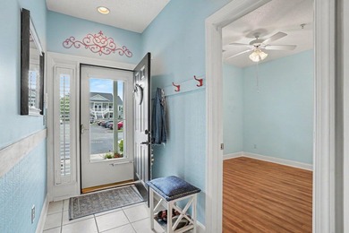 This lovely first floor end unit 3 bed 2 bath condo in the gated - photo 4